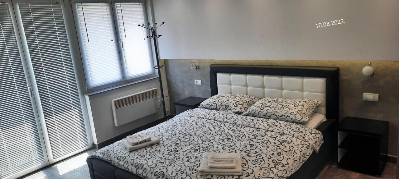 De Lux Apartment Maki バニャ・ルカ エクステリア 写真