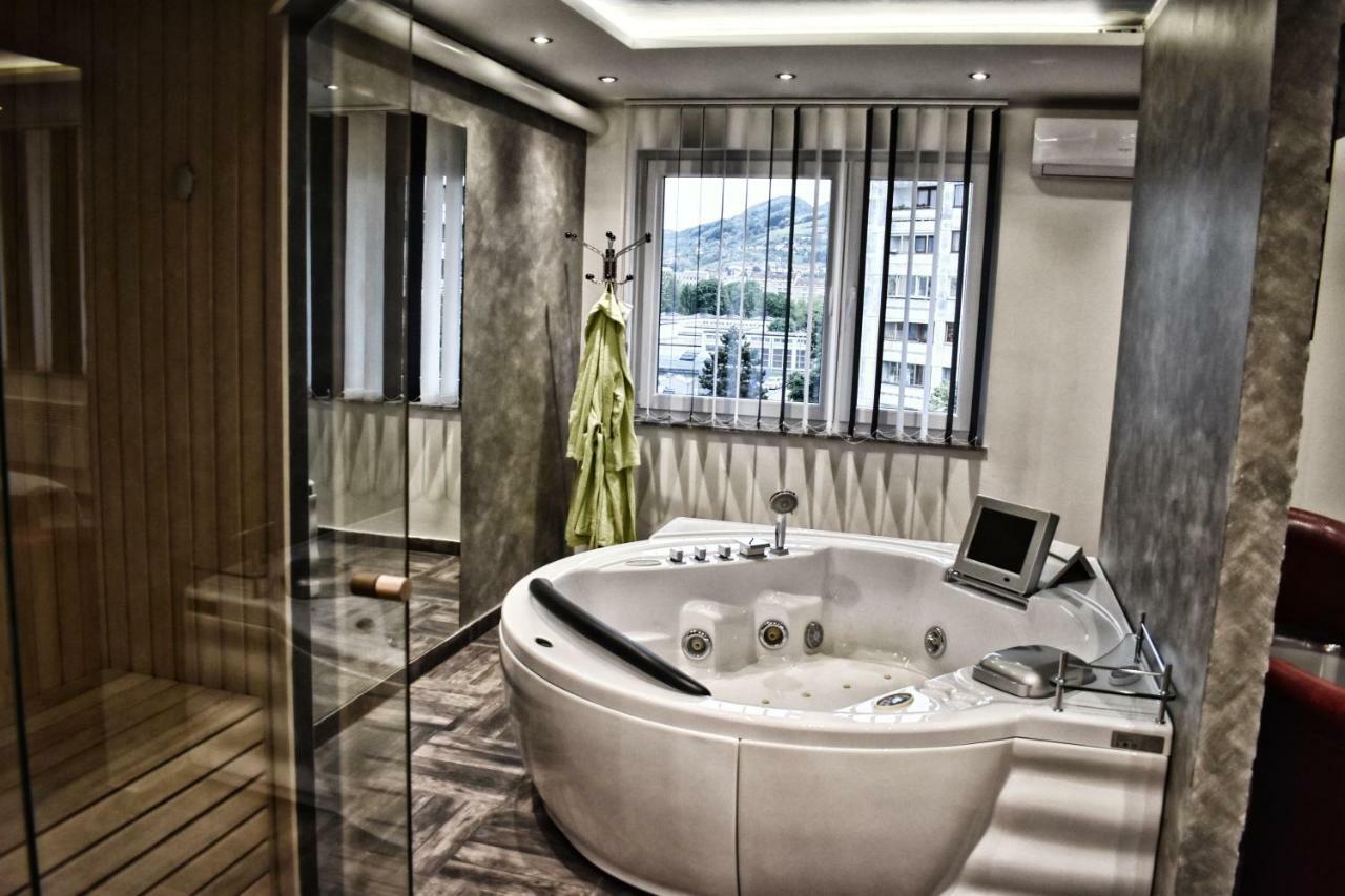 De Lux Apartment Maki バニャ・ルカ エクステリア 写真